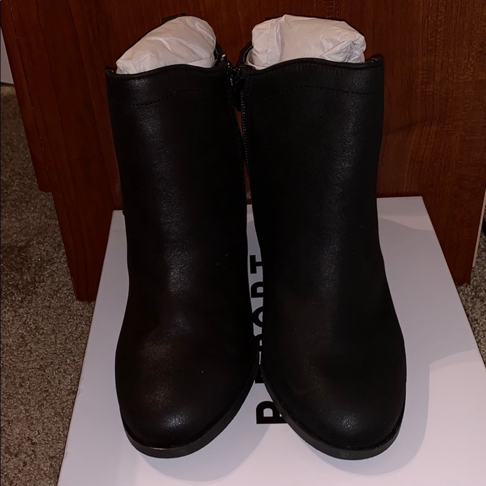 Brand new super cute booties